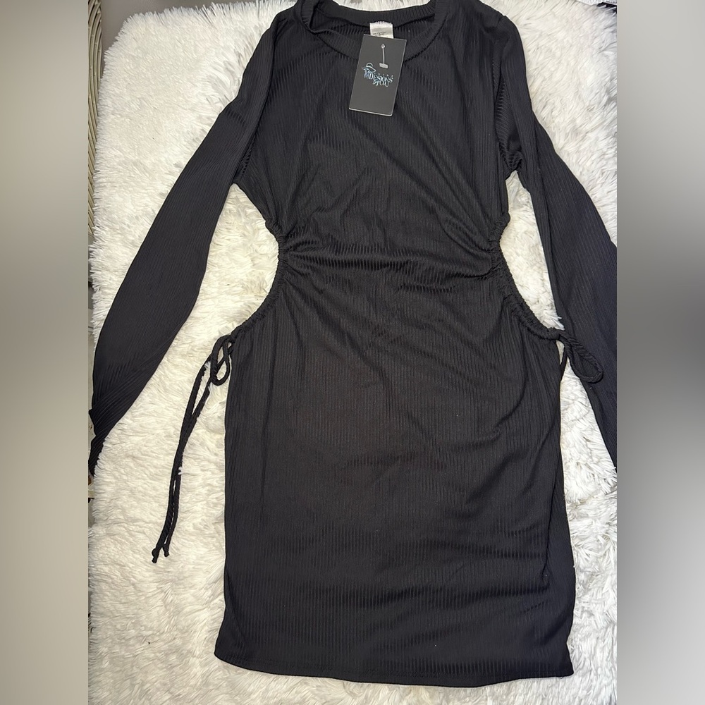 Elegant Black Long Sleeve Dress